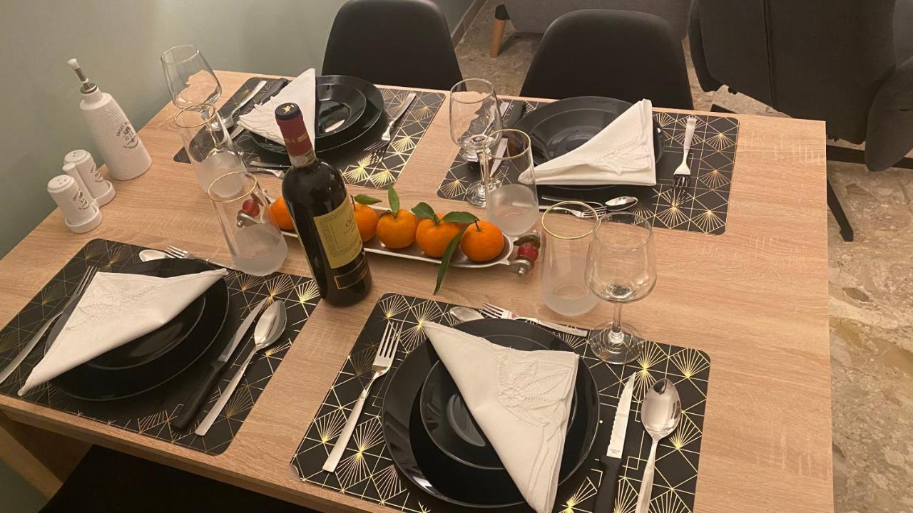 Patras Golden Suite Eksteriør billede