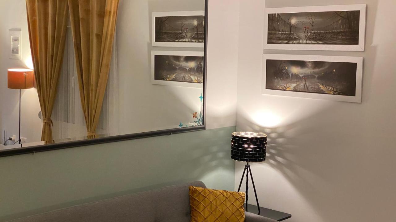 Patras Golden Suite Eksteriør billede