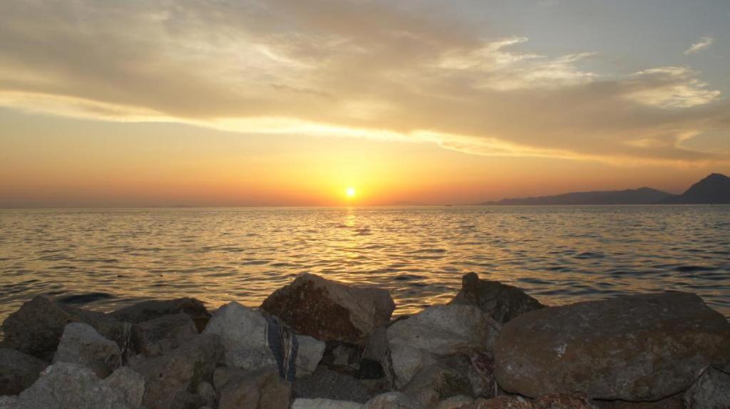 Patras Golden Suite Eksteriør billede